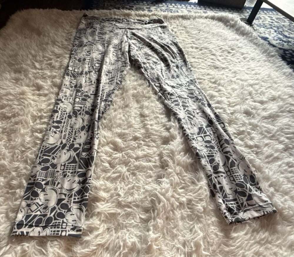 LuLaRoe Mickey Mouse Print Leggings Tall & Curvy‎
